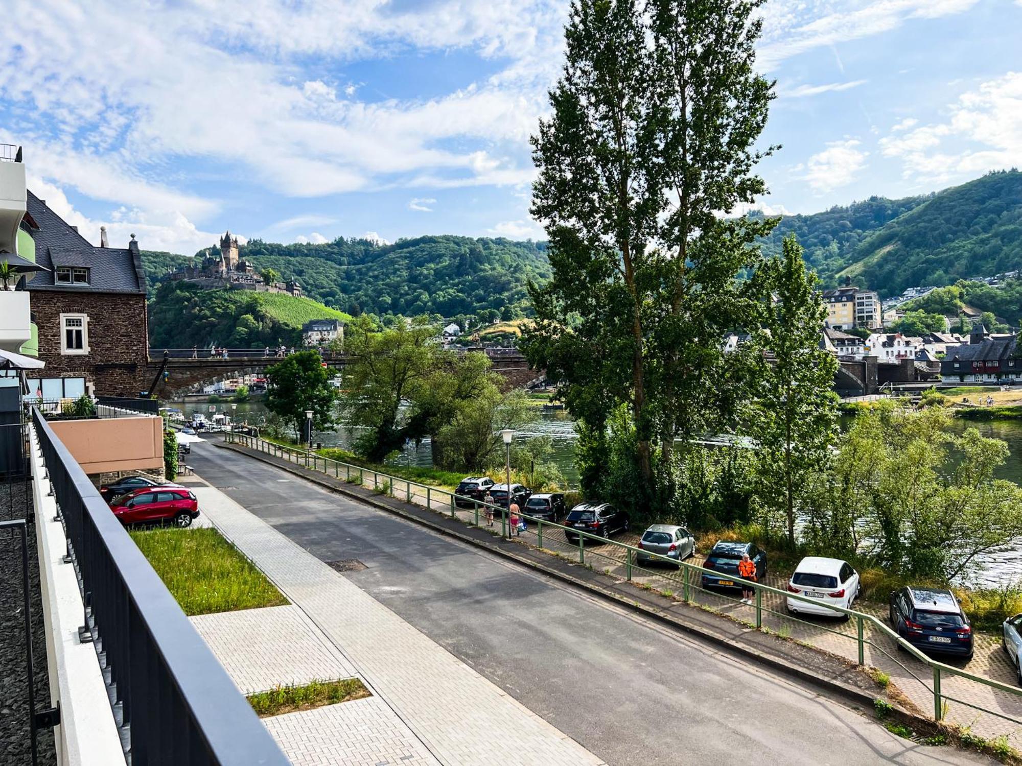 Moselblick I Ad Reichsburg Parkplatz 100M Marktplatz Cochem Kültér fotó